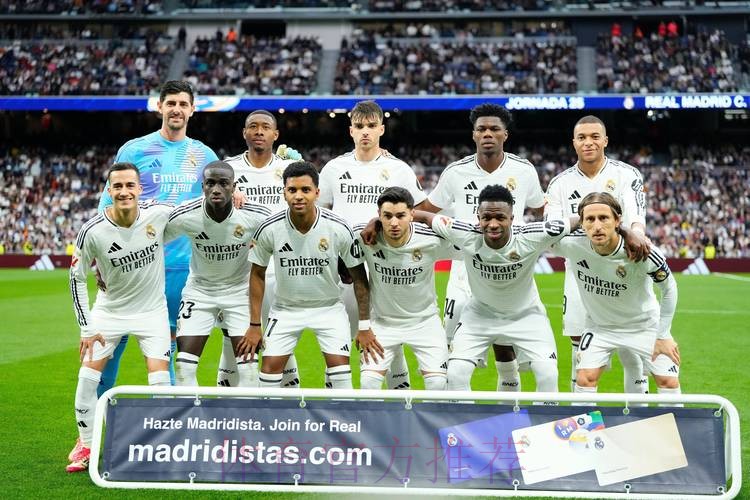 邮报:皇马、拜仁和切尔西等队都有意引进怀森 邮报:皇马、拜仁和切尔西等队都有意引进怀森